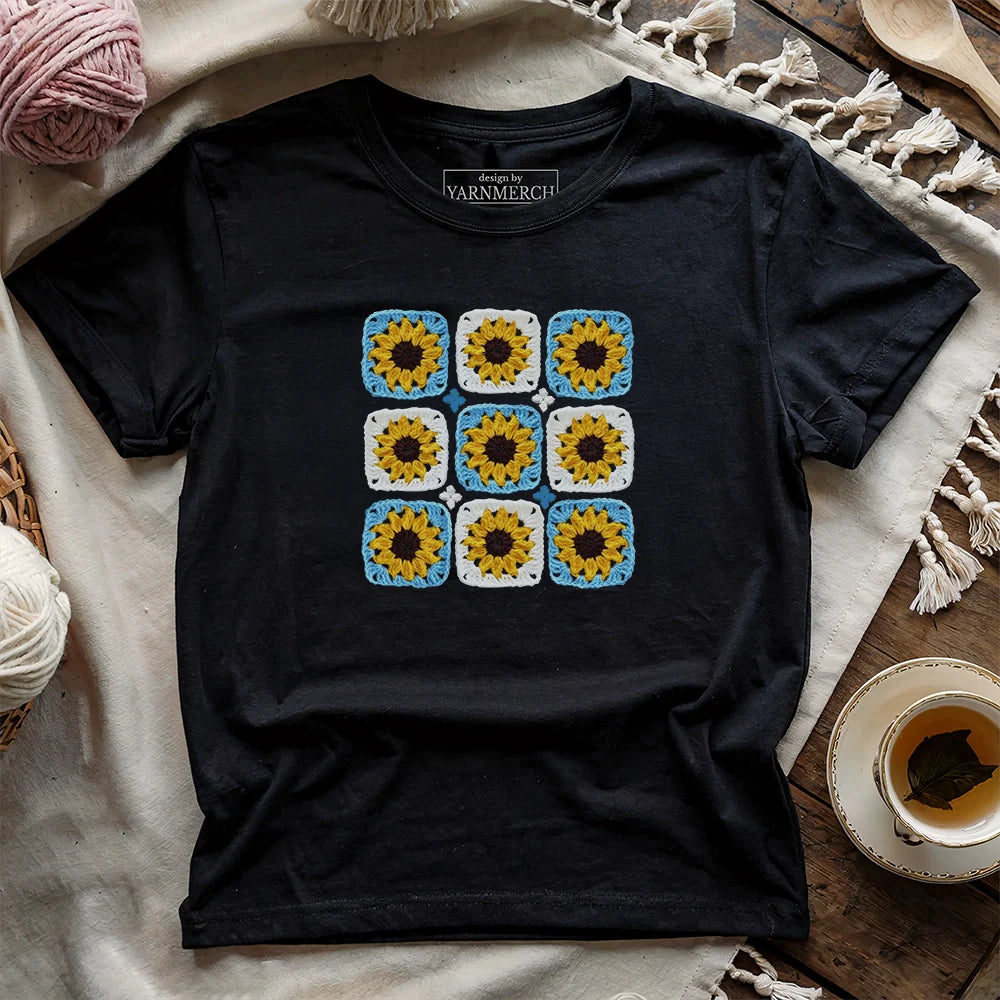 SunflowerGrannySquareT shirt black