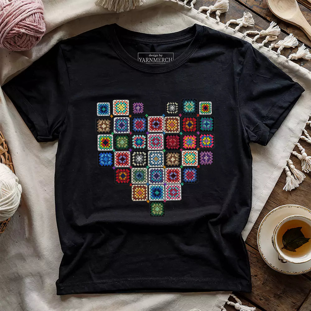 granny squares heart t shirt black
