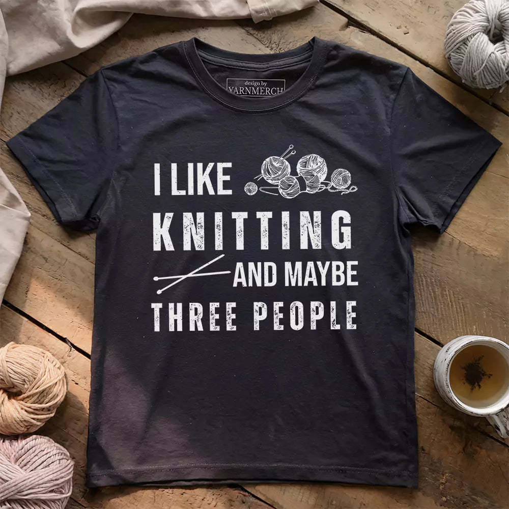 knitting 3 people t shirt dark grey heather