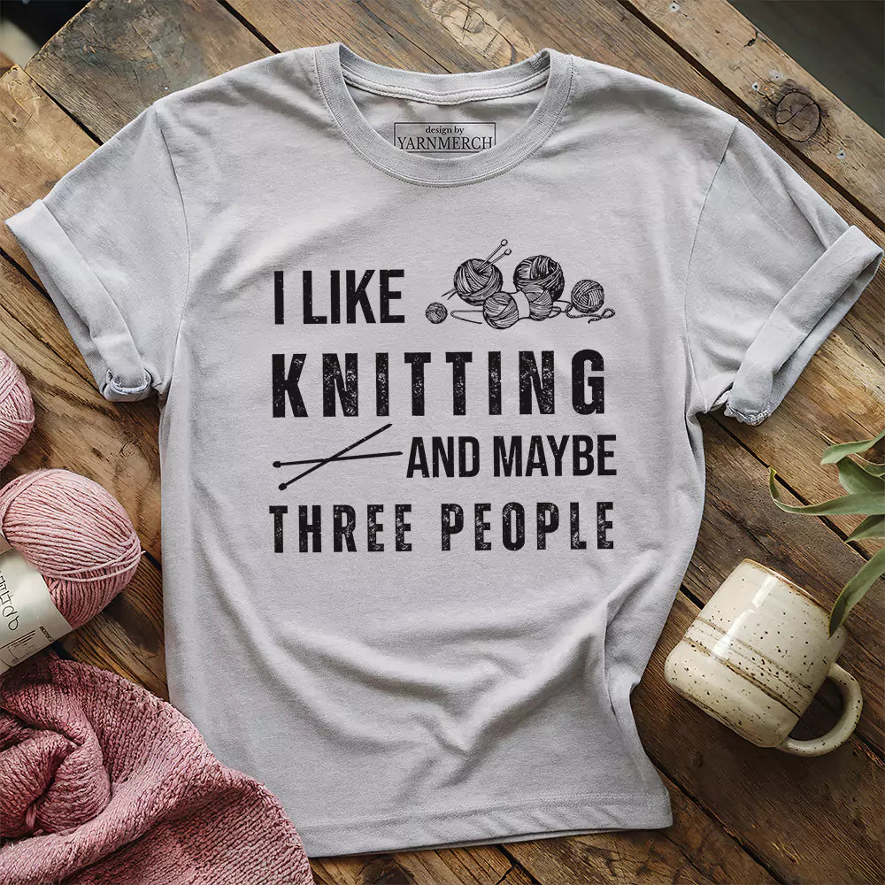 knitting 3 people t shirt athletic heather